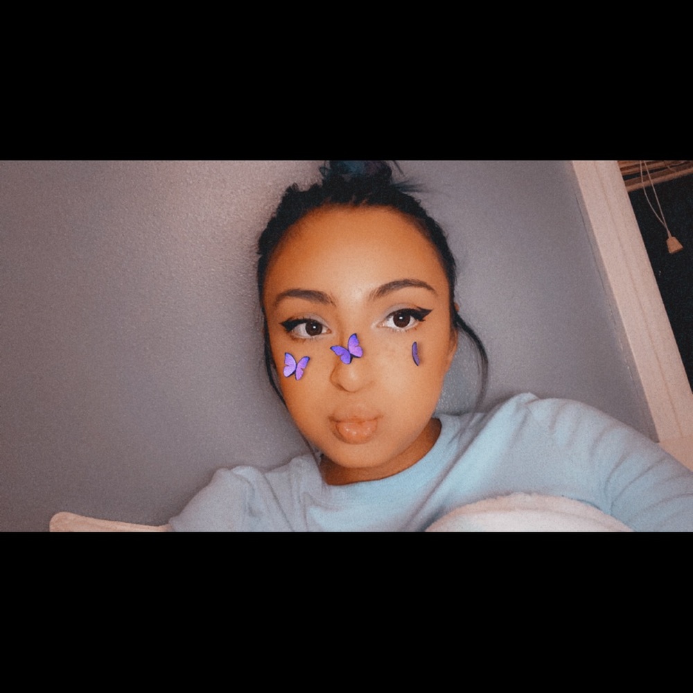 Meet your Posher, Cristal